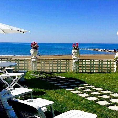 Casa Isa Villa Нетуно Екстериор снимка